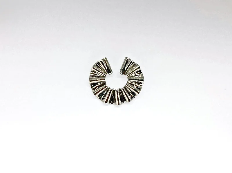 Breezy Style CABO | Mermaid's Tail Metal Collection | Ear Cuff | Sliver